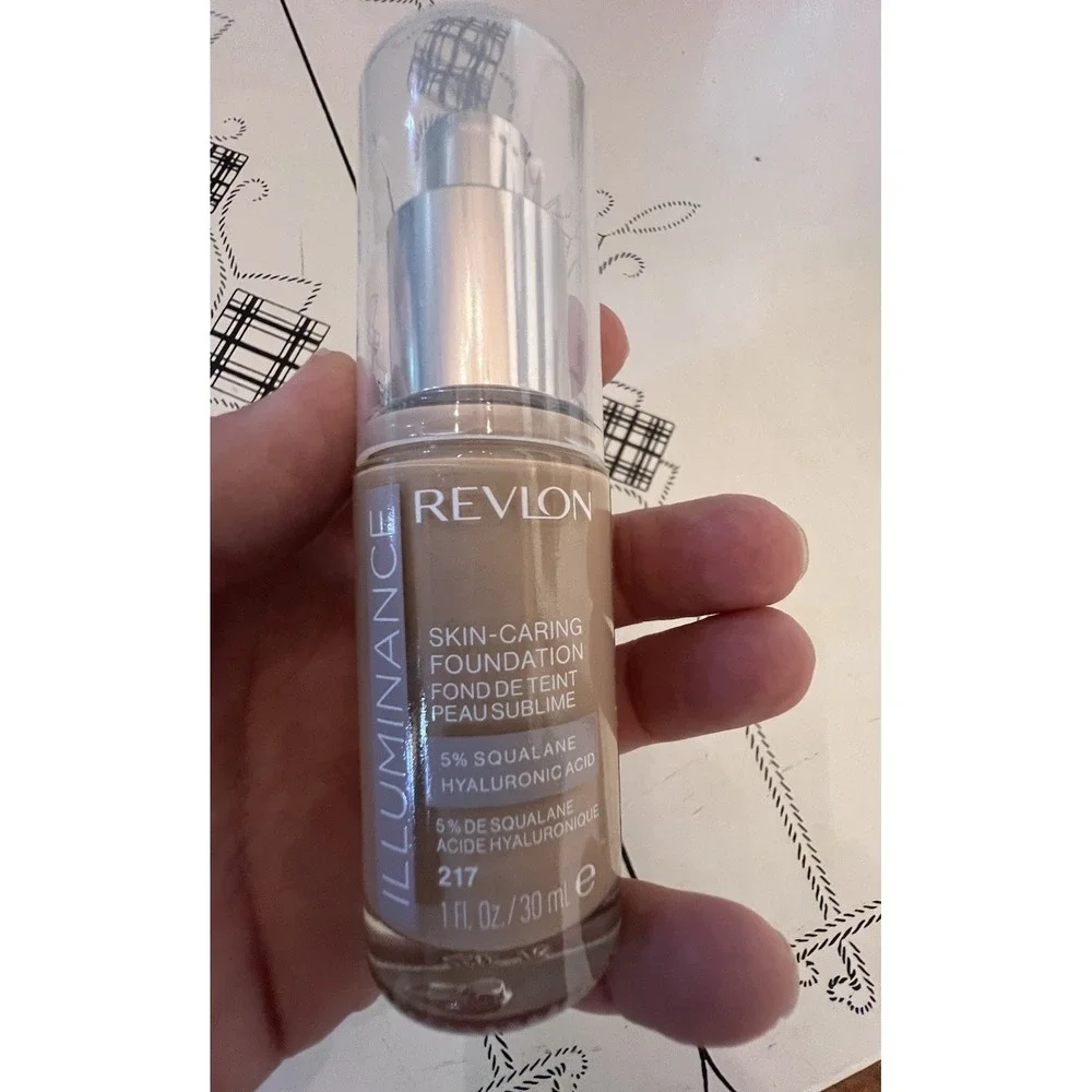 Revlon Illuminance Skin-Caring Foundation 5% Hyaluronic + Squalane , Shade 217